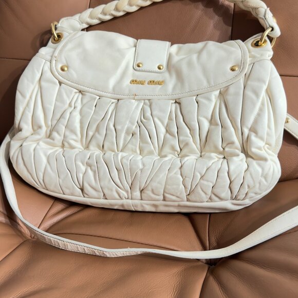 Miu Miu Matelassé Coffer Bag – White Leather, Gold Hardware, Braided Handle, Vin - Picture 2 of 4